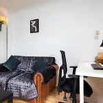 Chic 1-bed Flat With Balcony Near Jameson Distillery And 15 Mins To Centre *