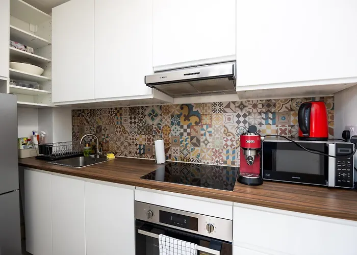 Apartment Chic 1-bed Flat With Balcony Near Jameson Distillery And 15 Mins To Centre Dublin