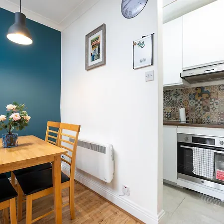 Apartmán Chic 1-bed Flat With Balcony Near Jameson Distillery And 15 Mins To Centre *