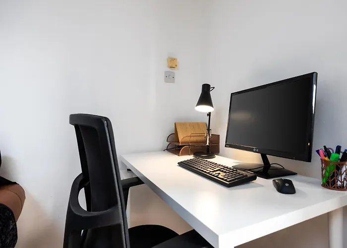 Chic 1-bed Flat With Balcony Near Jameson Distillery And 15 Mins To Centre *